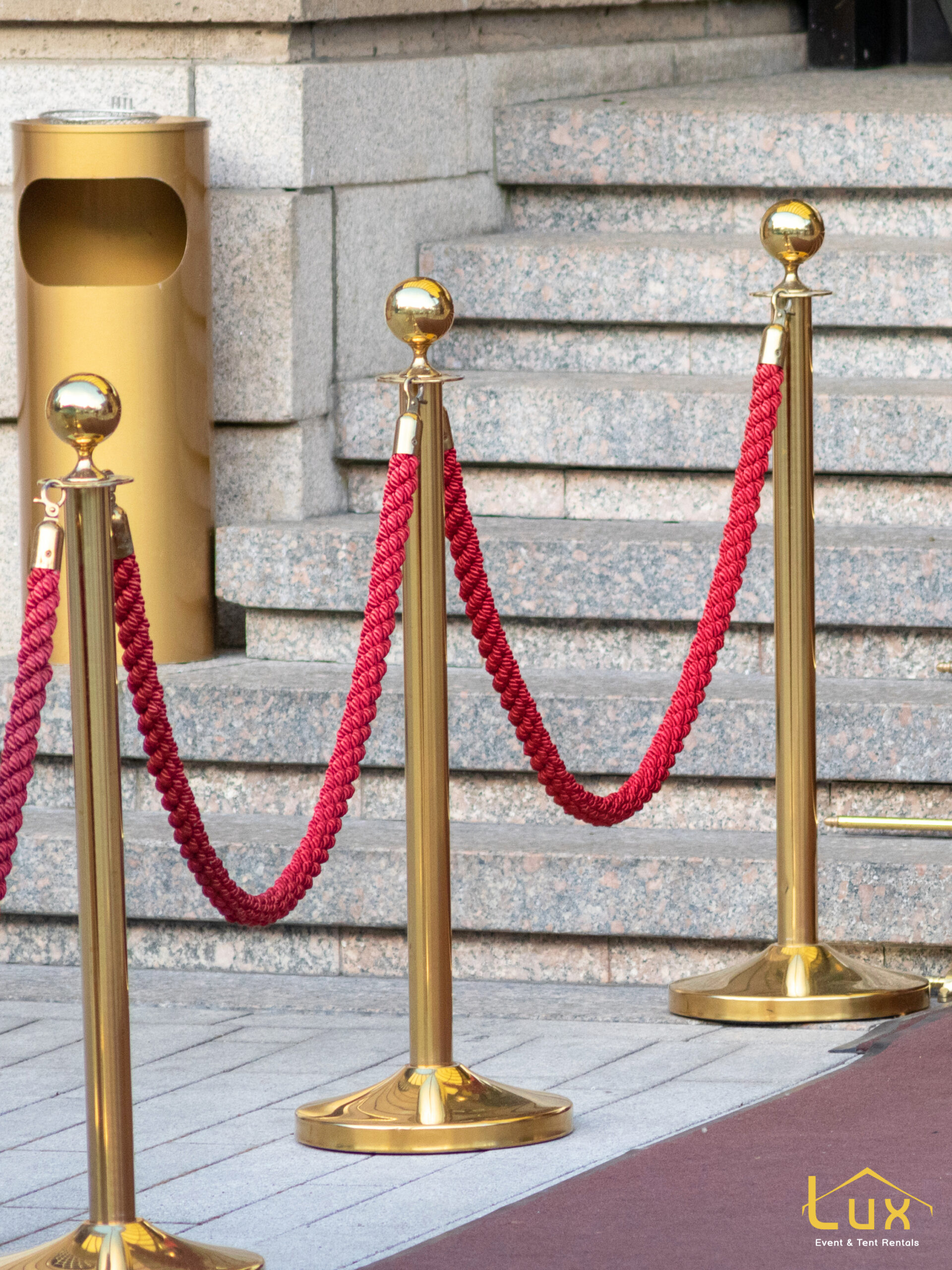 vip,entrance,with,a,luxury,red,carpet,and,golden,ornaments